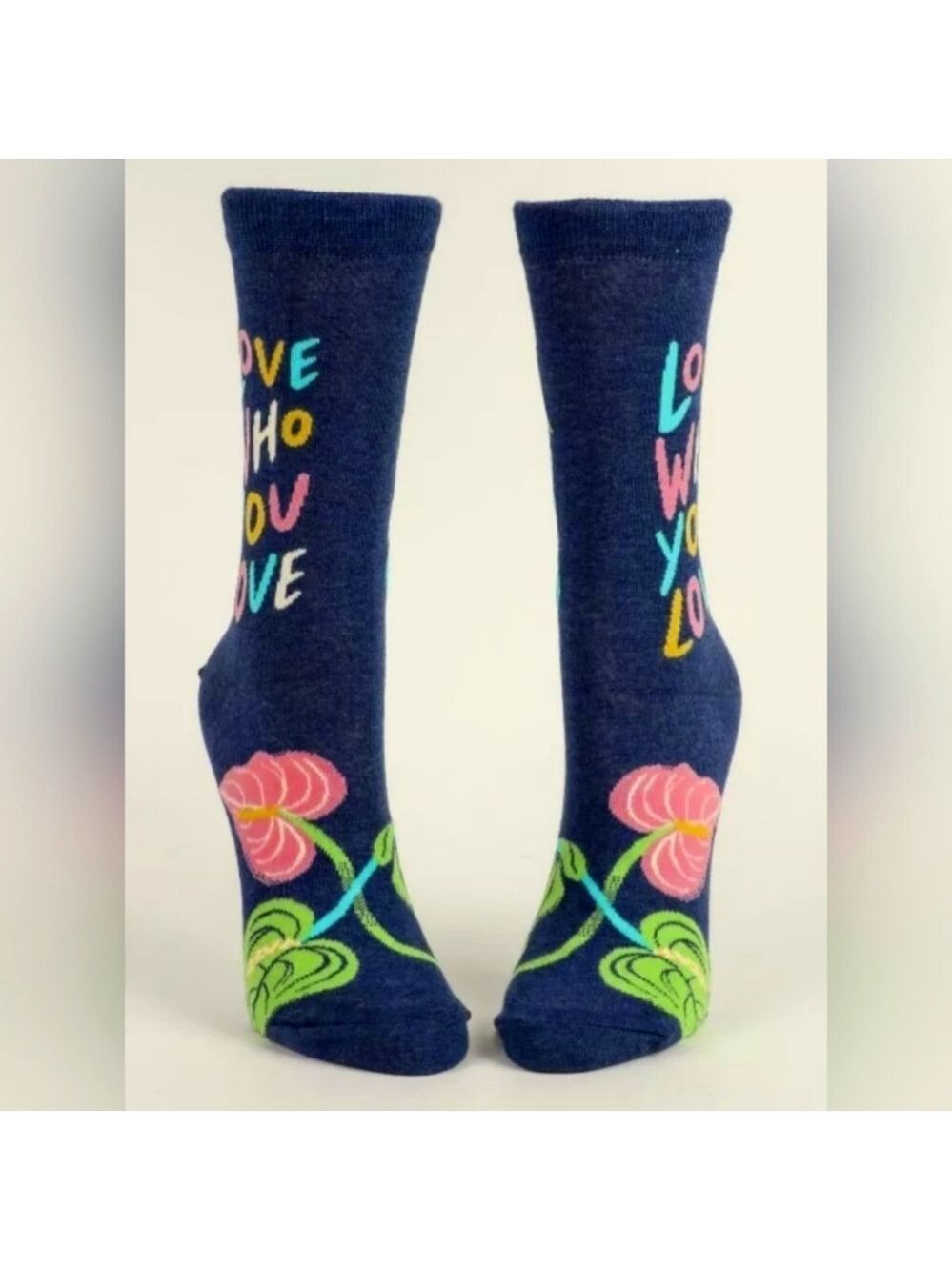 🌈Socks--Love Who You Love Men's crew--Blue Q - Picture 2 of 2